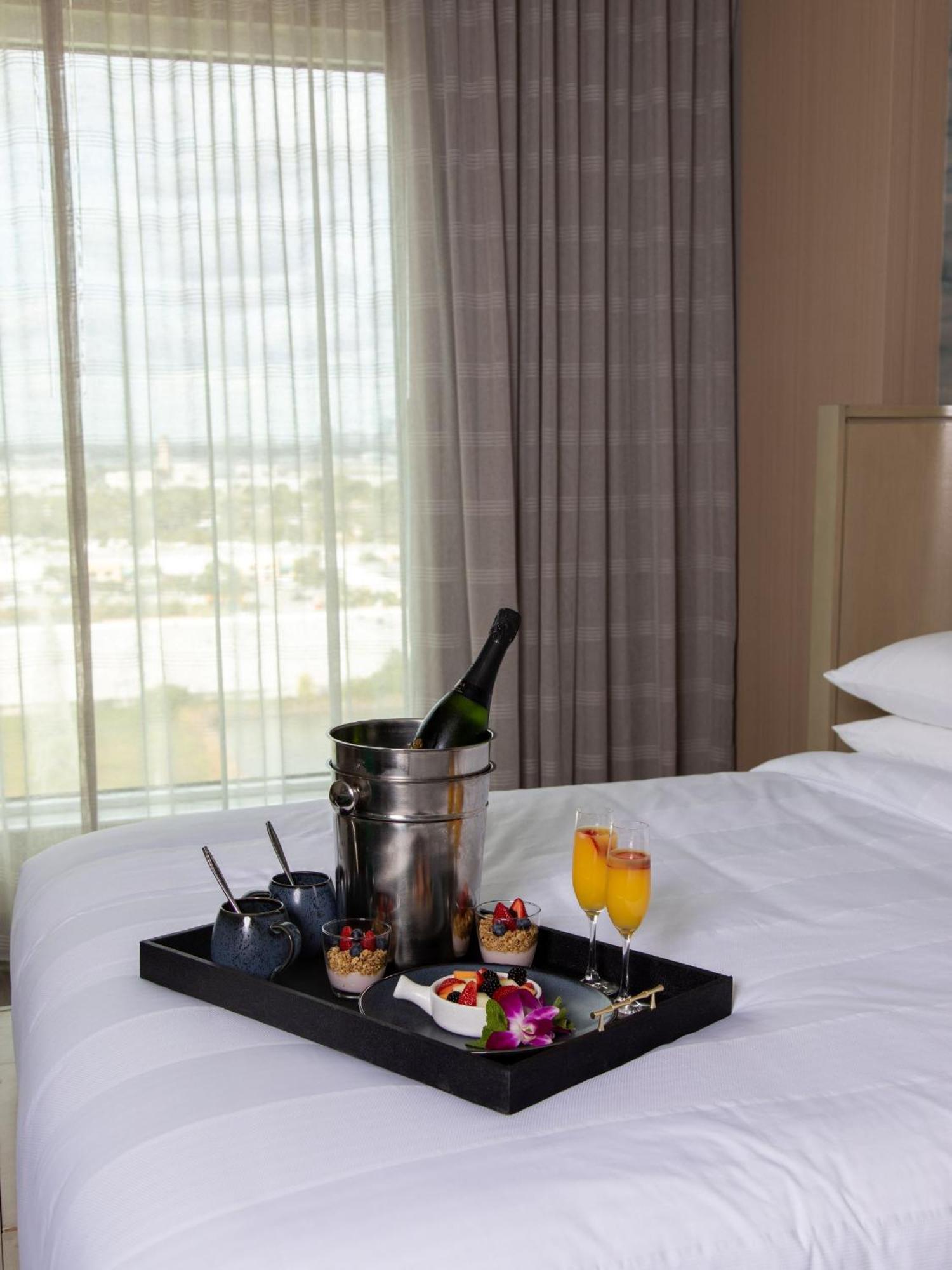 Marriott Fort Lauderdale Airport Дейния Бийч Екстериор снимка